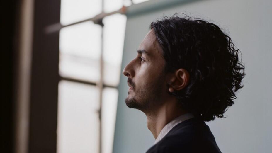 portrait of Imran Perretta in profile.